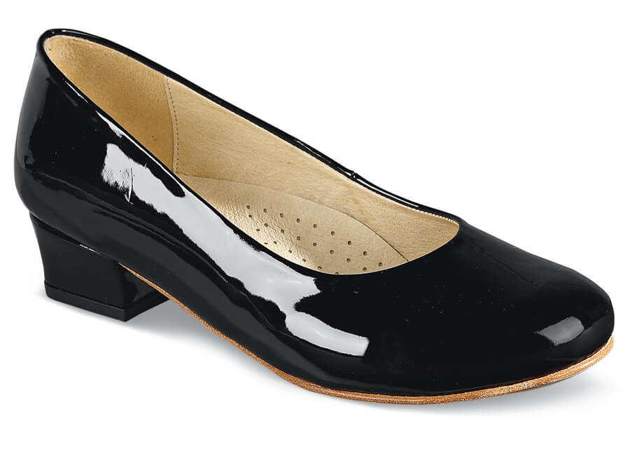 low heel dress shoe